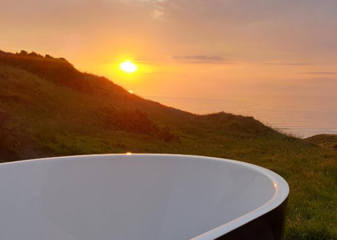 Seaview Retreat -Amazing Ocean Views And Outdoor Bath Villa Waiuku ภายนอก รูปภาพ